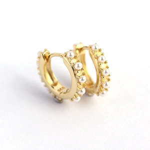 Elegant S925 sterling silver gold-plated hoop earrings featuring small inlaid pearls