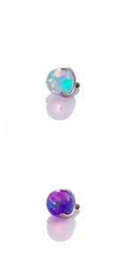 Detailansicht des F136 Titan Opal Kugel Schraubkopfs für Lippen- und Knorpelpiercings