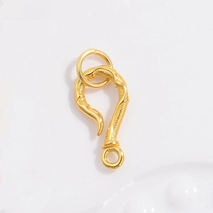 Detailed view of S925 sterling silver gold-plated heart lobster clasp jewelry connector