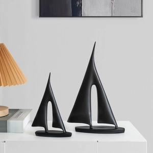Modernes minimalistisches schwarzes Segelboot Skulptur-Set für luxuriöse Dekoration