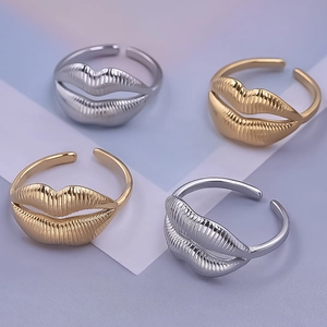 Macro shot of 304 stainless steel adjustable open rings with creative lip shape textures