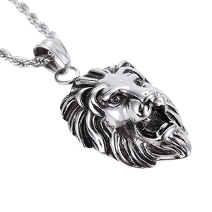 Retro lion head pendant necklace in titanium steel with detailed silver carving