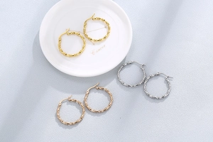 Detaillierte Bambus-Struktur Creolen in Gold, Silber und Roségold-Finish Set