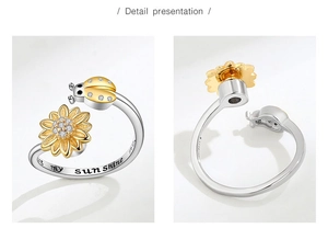 Dettaglio anello girasole argento S925 con coccinella girevole e incisione interna