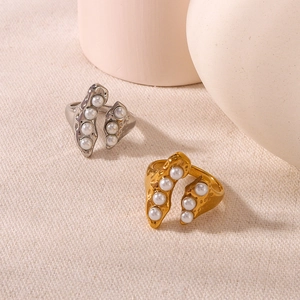 Anelli in acciaio inossidabile martellato placcati oro 18 carati e argento con perle