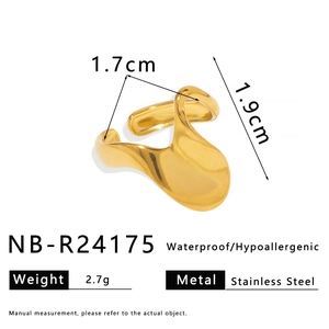 Detail view of irregular gold stainless steel ring with dimensions 1.7cm and 1.9cm