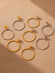 Détails de boucles d'oreilles créoles minimalistes en acier inoxydable doré à l'or 18k