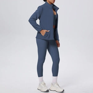 Set yoga 3 pezzi blu scuro con giacca a zip, reggiseno sportivo e leggings a vita alta