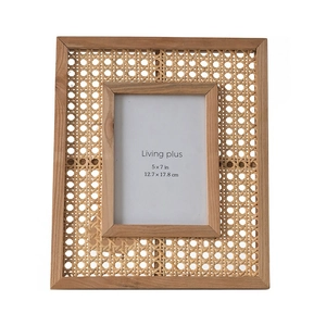 Minimalist Japanese solid wood picture frame with natural rattan texture for 5x7 inch photos