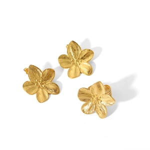 French vintage 18k gold plated floral jewelry set with matte brushed texture earrings and ring