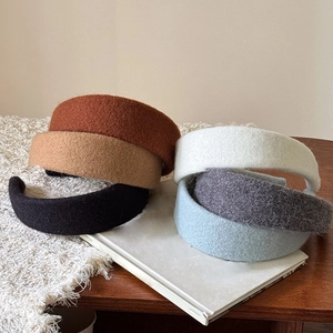 Cerchietti larghi in velluto peluche da donna in vari colori invernali e texture calda