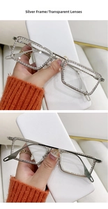 Detalle de gafas de sol plateadas sin montura con pedrería brillante y lentes claros