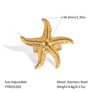 Détails de la bague étoile de mer dorée avec mesures de taille et poids précis
