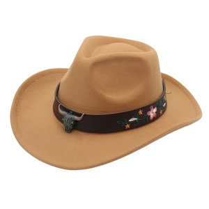 Chapeau De Cowboy Occidental Feutre Large Bord Fedora Avec Pendentif Tête De Taureau En Métal Et Broderie Florale