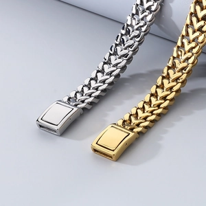 Polished V-link stainless steel bracelet in gold and silver finish with square clasp