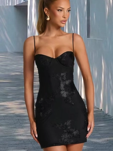 Robe de soirée moulante noire à bretelles avec broderie florale 3D élégante pour banquets