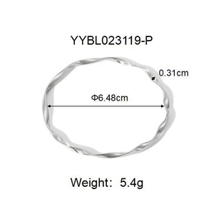 Detailed dimensions of Mobius bracelet showing 6.48cm diameter and 0.31cm width