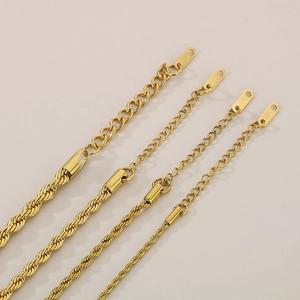 Detail of 18K gold-plated stainless steel rope chains with lobster clasp and extensions