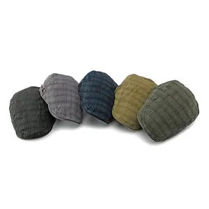 Set de cinco gorras planas vintage de algodón lavado a cuadros en varios colores clásicos