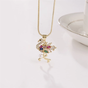 Collier flamant rose en or 18 carats avec zircons colorés et pendentif perle