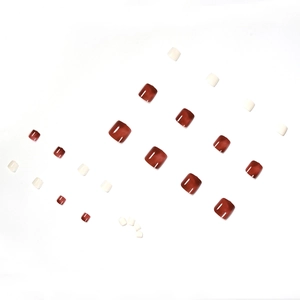 Glossy amber and cream summer press-on toe nails set for women in various sizes