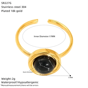 Detailed size specifications of a gold vintage ring with black obsidian stone inlay