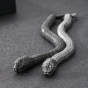 Bracelet rétro en acier inoxydable à écailles de serpent avec finition argent vieilli