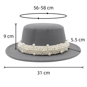 Tableau des tailles détaillé d'un chapeau de paille gris avec ruban de perles de luxe