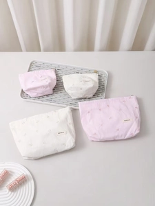 Heart Embroidered Cosmetic Bag Canvas Jacquard Large Capacity Portable Travel Toiletry Makeup Pouch Sweet Style Women