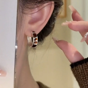Maillard vintage geometric round oil drip hoop earrings in silver and dark brown finish