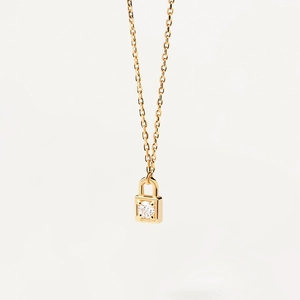 Elegant gold S925 sterling silver necklace with a sparkling diamond lock heart pendant
