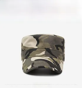 Vue détaillée du chapeau militaire camouflage avec broderie FS FASHION fine