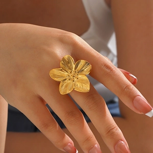 Anello Fiore in Acciaio Inossidabile Placcato Oro 18K Esagerato Per Donna Moda Aperto Regolabile Statement Gioielli