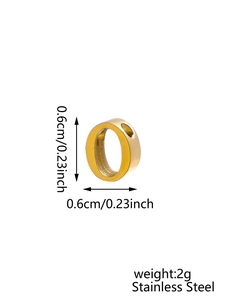Detail view of 0.6cm gold stainless steel pendant bead with weight and size dimensions