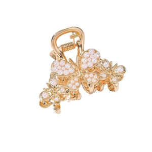 Exquisite gold metal butterfly hair claw clip with pearls for women's elegant hairstyles