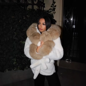 Veste courte en fausse fourrure blanche pour femme avec grand col en fourrure marron