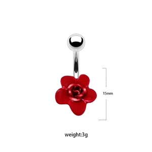 Détail du piercing de nombril rose rouge argenté de 15mm de long et 3g de poids