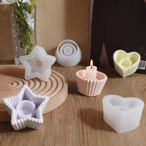 Moules en silicone pour bougeoirs étoile et cœur avec produits finis en plâtre
