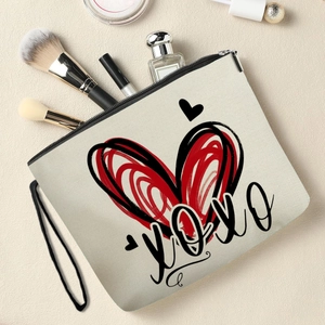 Borsa per cosmetici in tela beige con stampa cuore XOXO e cerniera lampo