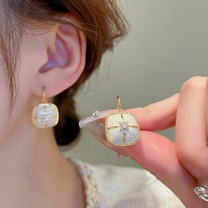 French vintage gold-plated square hoop earrings with white oil-drop and zircon star