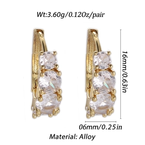 Technical dimensions of gold geometric earrings with clear zircon stones and measurements