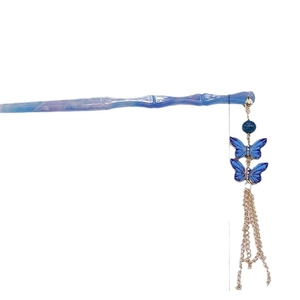 Spilla per capelli in stile inchiostro blu con ciondolo a farfalla e nappa elegante