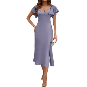 Robe midi en satin lavande avec col en V, manches volantées et fente latérale