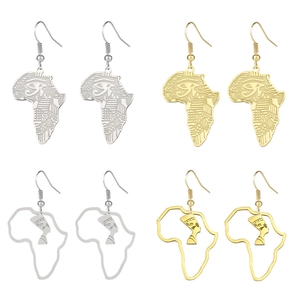 Boucles d'oreilles carte d'Afrique en acier doré et argenté avec symboles de l'œil d'Horus