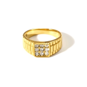 Detail of square zircon ring with a distinctive 18K gold watch-band style chain design