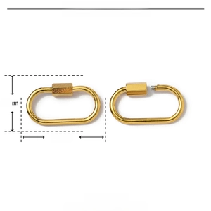 Macro view showing 20x11mm golden stainless steel oval clasp with technical dimensions