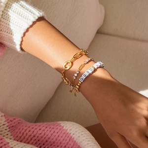 Ensemble de 3 bracelets superposables en acier inoxydable doré 18K avec zircon et perles