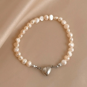 Bracelet En Künstliche Perles D Eau Douce Avec Fermoir Magnétique Coeur En Cuivre Bijoux Mode Femme
