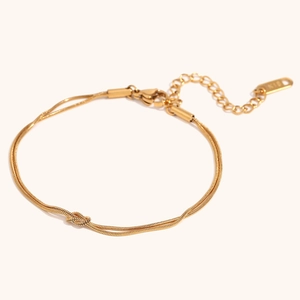 18K gold plated double-layer snake chain bracelet with a central knot and lobster clasp