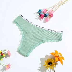 String femme vert menthe en coton avec maille côtelée et bordure en dentelle